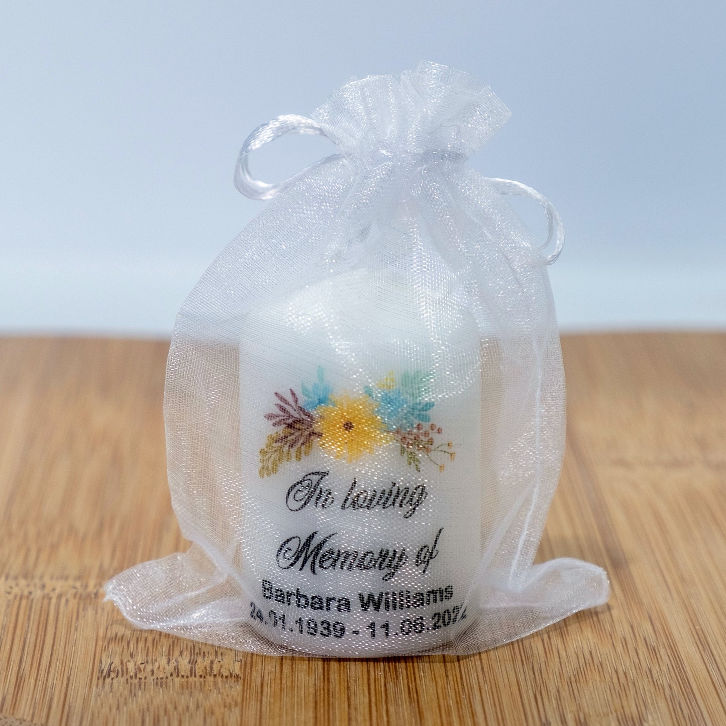 PERSONALISED PK10 6CM MEMORIAL CANDLES FLOWER DESIGN M041