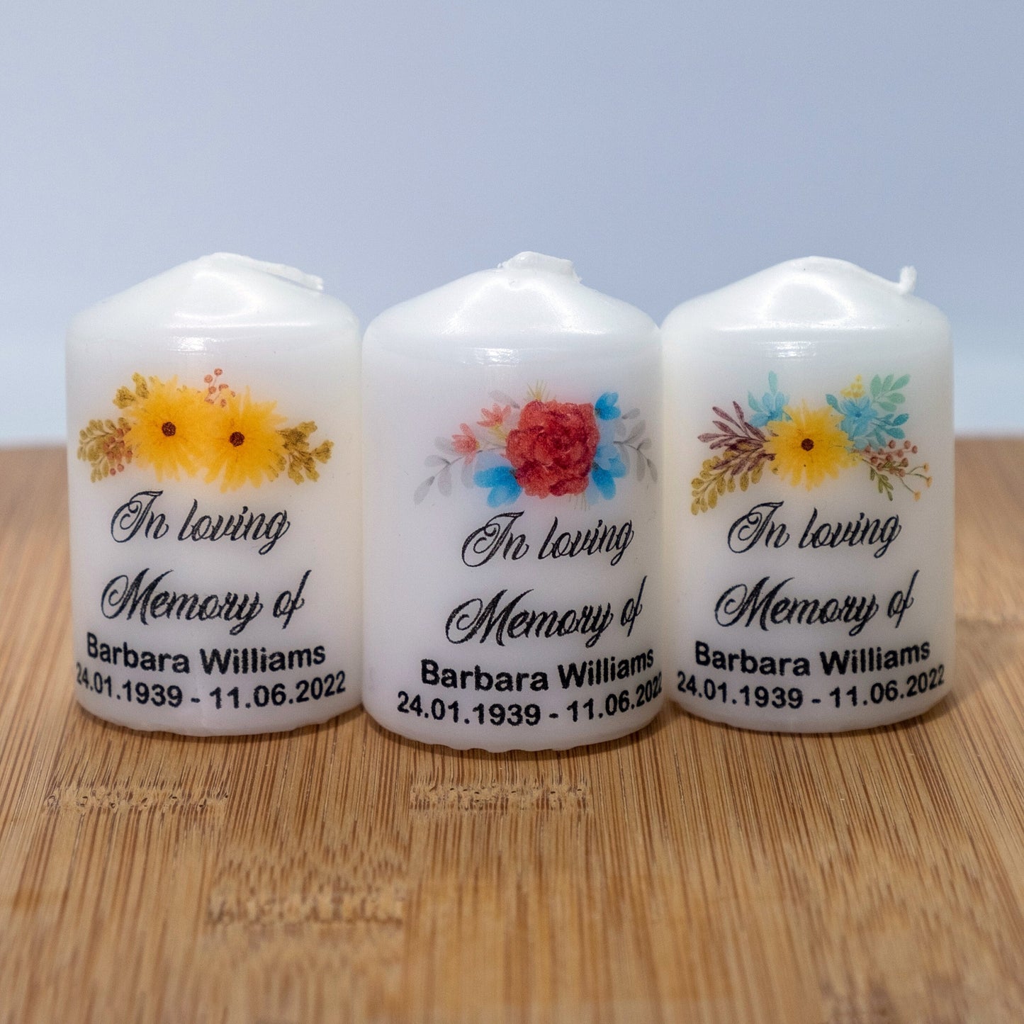 PERSONALISED PK10 6CM MEMORIAL CANDLES FLOWER DESIGN M041